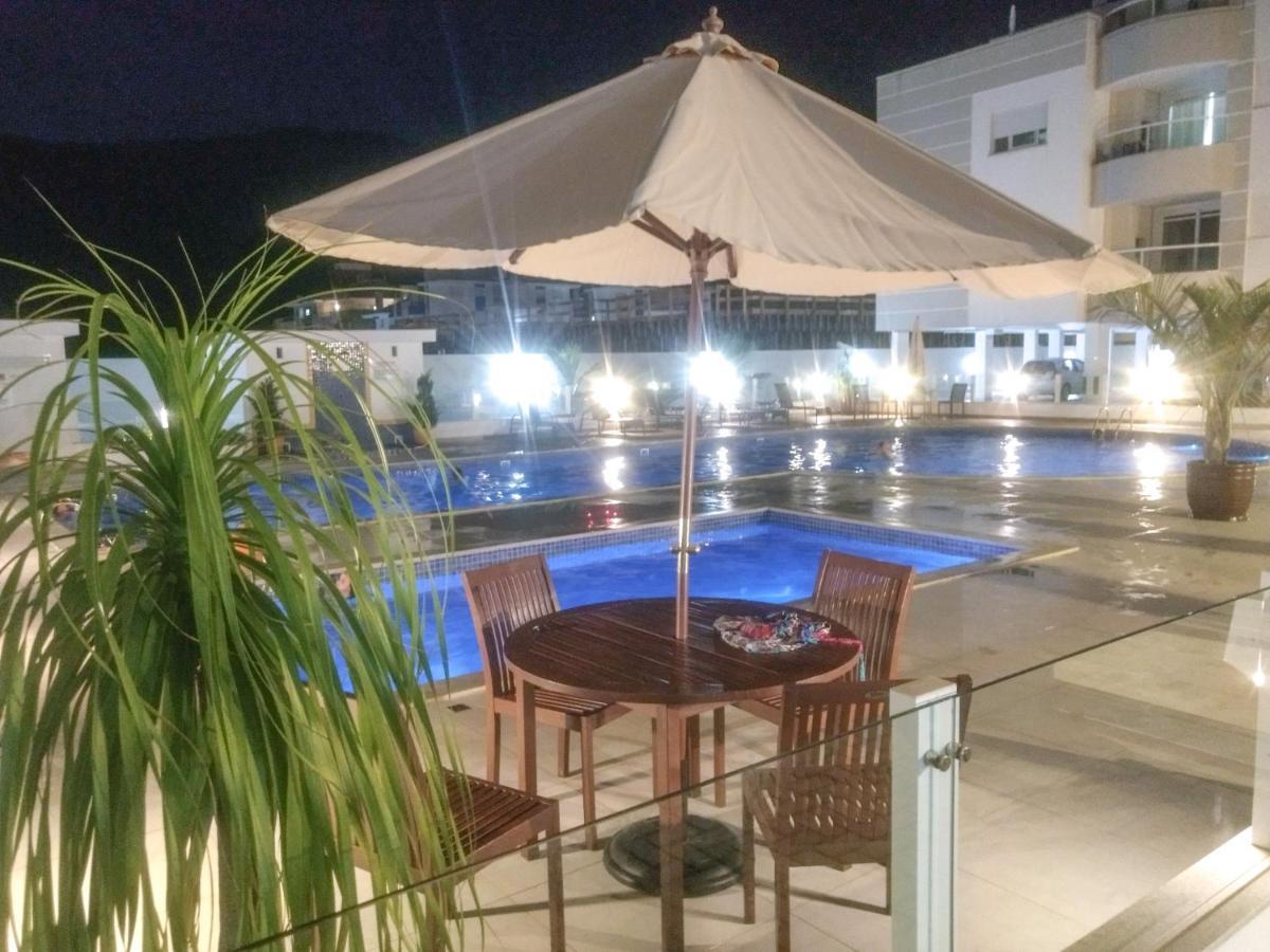 Appartamento Apartamento Maravilhoso Em Florianopolis Na Praia Dos Ingleses Com Piscina Esterno foto